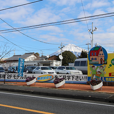 ショールームからの富士山