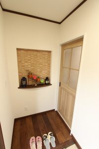 2世帯住宅リフォーム 2F玄関 After