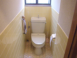 富士市T様邸トイレビフォー